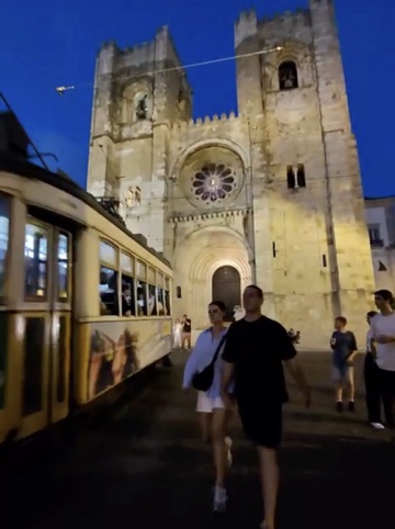 Lisbon Cathedral at night