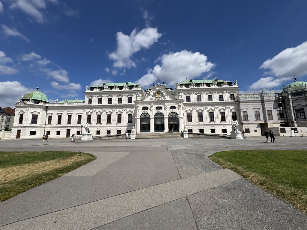 Belvedere front