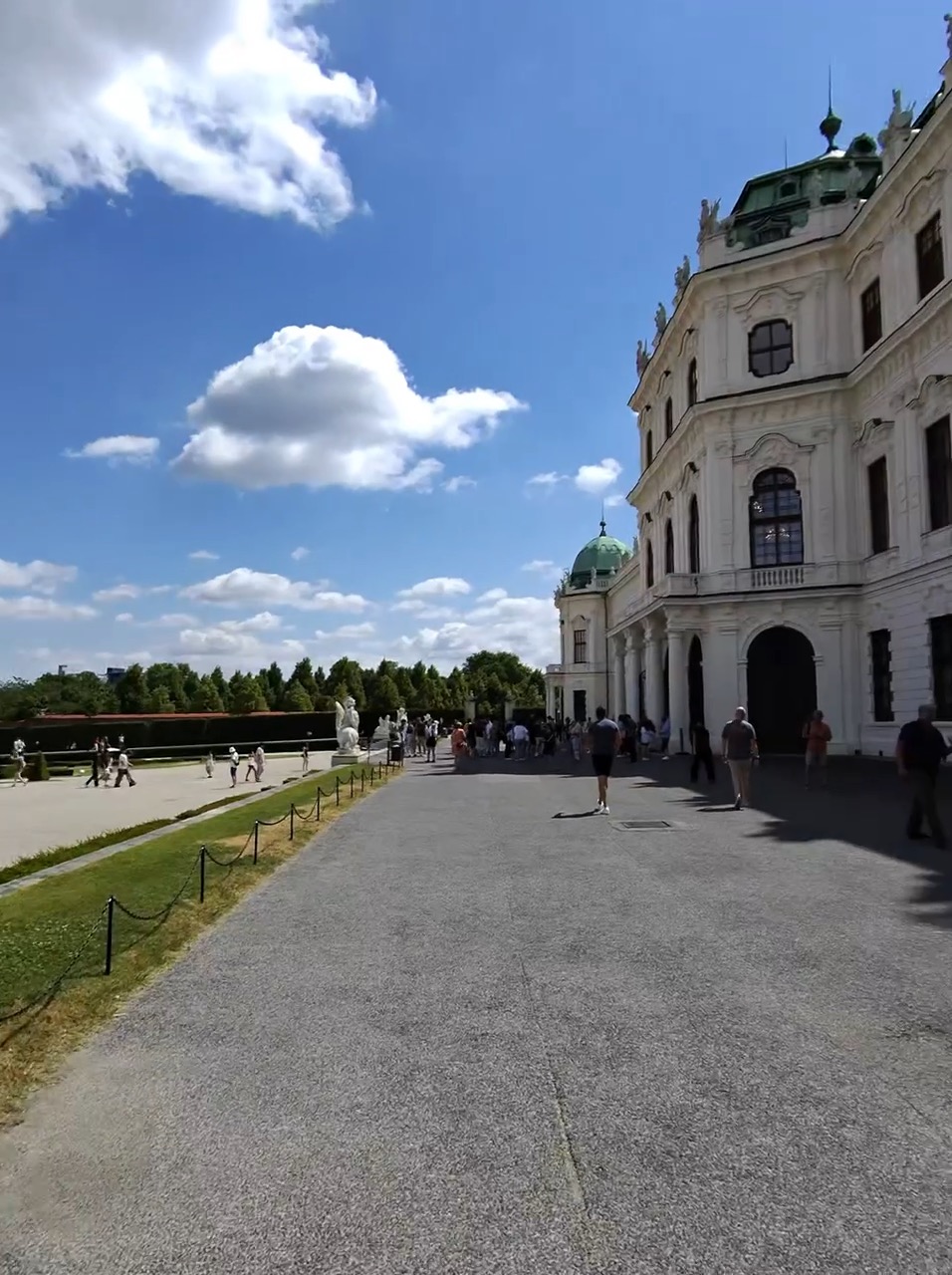 Belvedere side